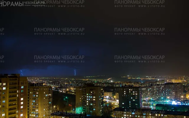 Первый весенний ливень с грозой в Чебоксарах
