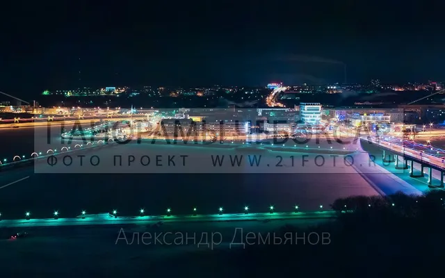 Фото-панорама Чебоксарского ночного залива зимой, вид на московский мост, дом мод и дорогу к храму
