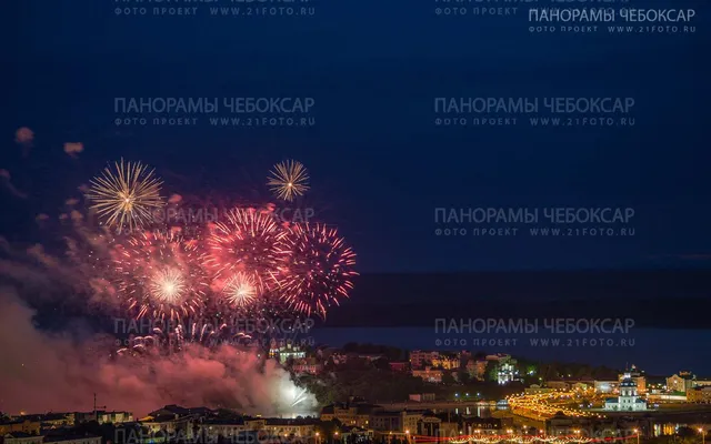 Салют — День республики 2013 3