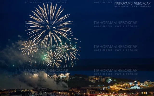 Салют — День республики 2013 4