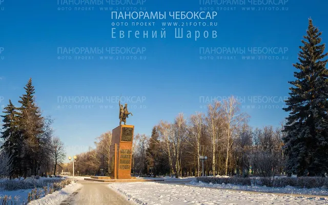 Памятник Чапаеву зимой