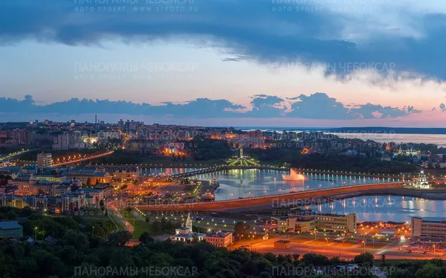 Закат в центре города Чебоксары