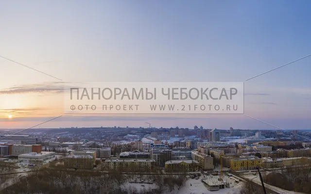 Вид с Благовещенской свечи на город Чебоксаы