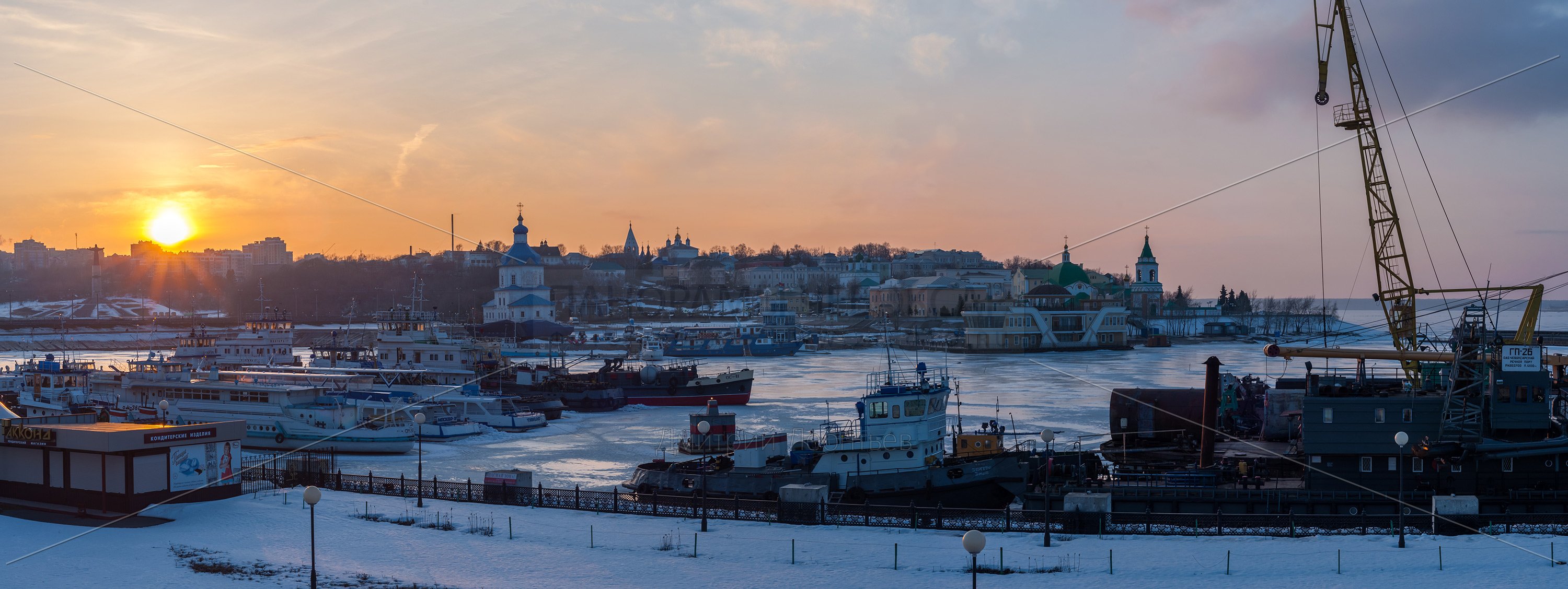 В речном порту 2016
